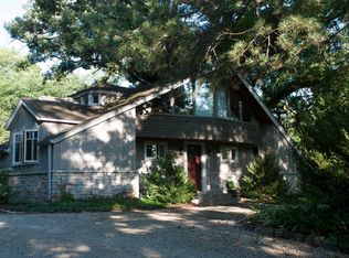 2914 Country Club Rd, Woodstock, IL 60098