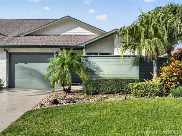 6865 SE Bunker Hill Dr, Hobe Sound, FL 33455