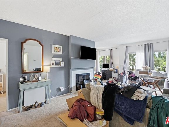 3rd image of 12940 Riverside Dr APT 201