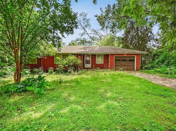 1017 Cheyenne St, Leavenworth, KS 66048