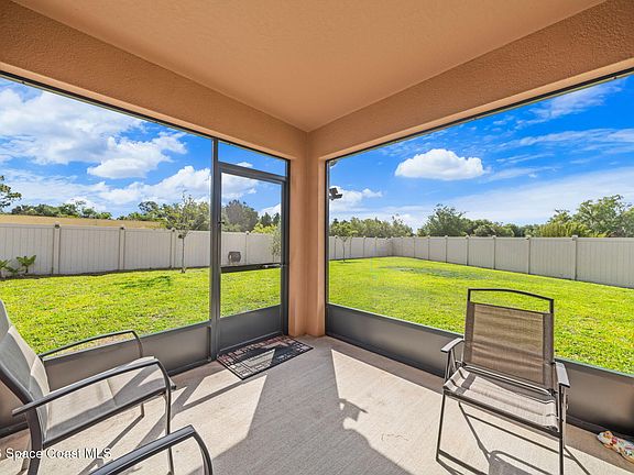 2nd image of 3518 Loggerhead Ln