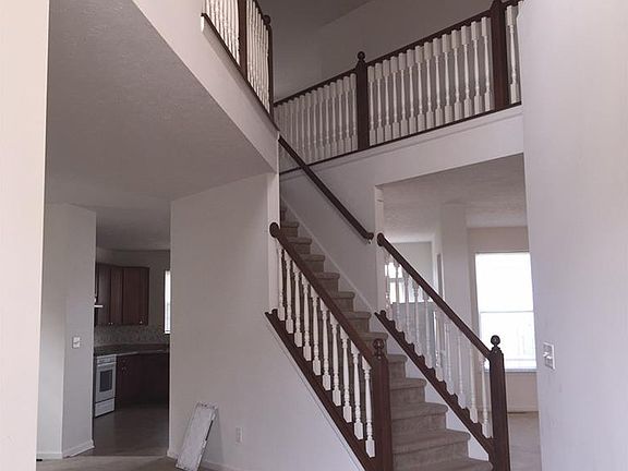 2nd image of 1358 Woodfield Dr