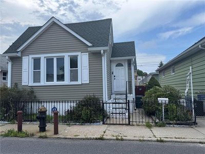 102 Bevy Ct, Brooklyn, NY, 11229