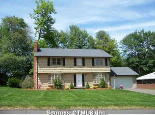 117 Crest St, Wethersfield, CT 06109