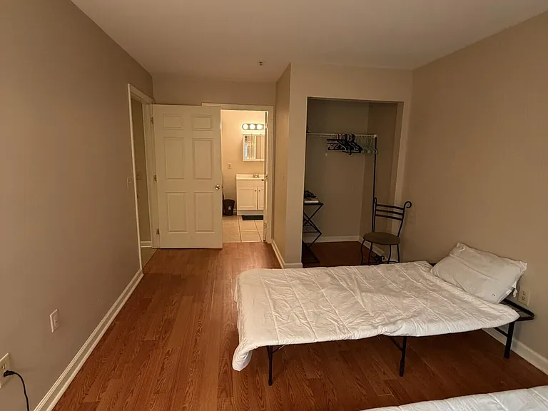 261 Simpson Ave #127 — Photo 20