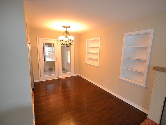3rd image of 1124 Saint Paul Ave