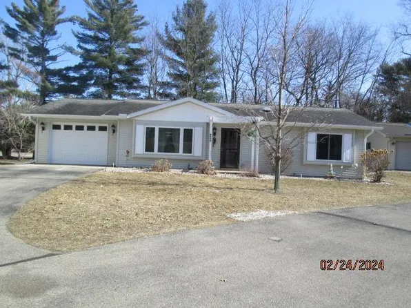 402 Quincy Street #B, Friendship, WI 53934