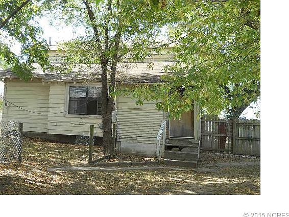 2nd image of 851 N Birmingham Pl