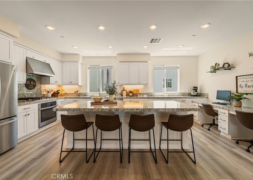 1st image of 27461 Viero Pl