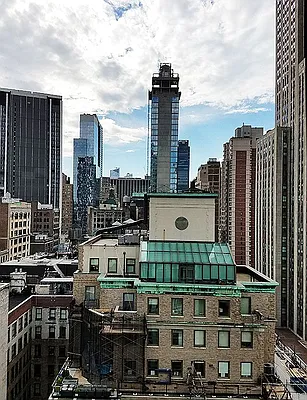 Rented by Level Group | media 49