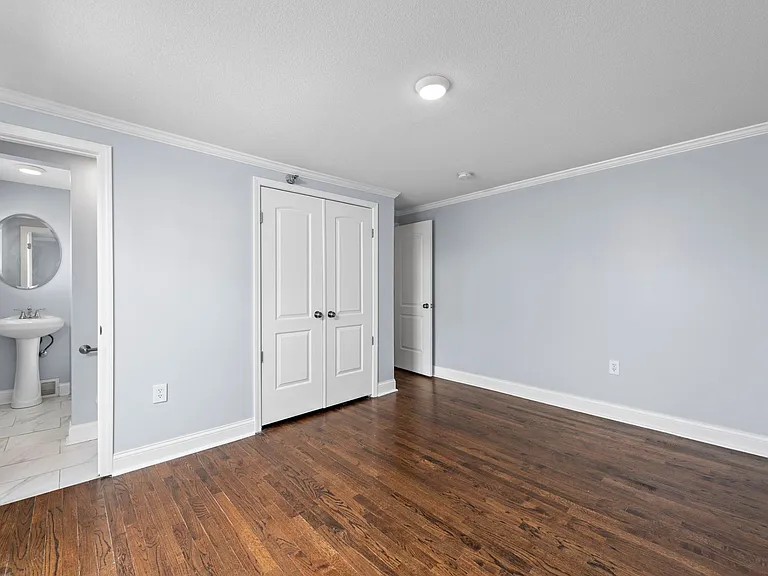 4544 Summit St — Photo 75