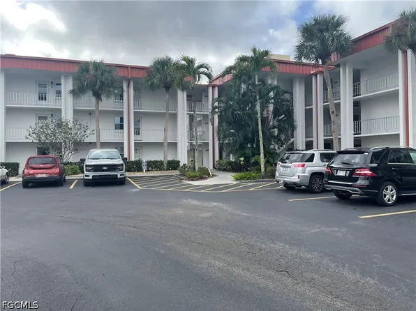 1700 Pine Valley Dr APT 107, Fort Myers, FL 33907