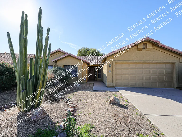5351 W Saragosa St — Photo 1