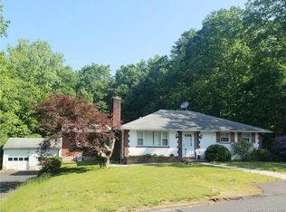 31 Pleasant St, Wolcott, CT 06716