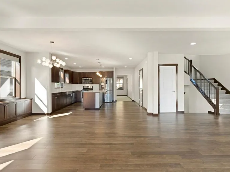 18230 3rd Dr SE — Photo 1