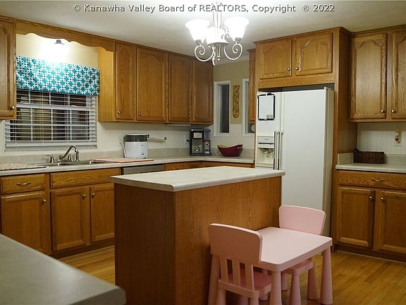 5th image of 5106 Washington Ave S