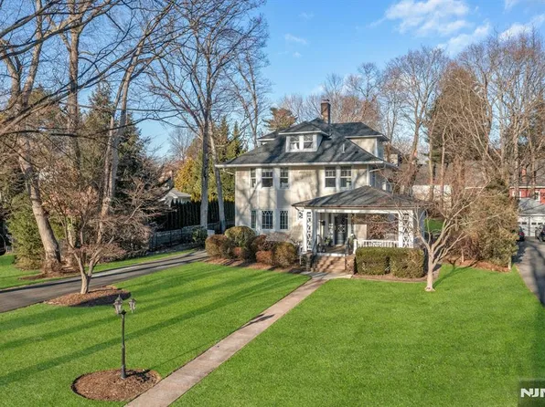 295 Orchard Pl, Ridgewood, NJ 07450