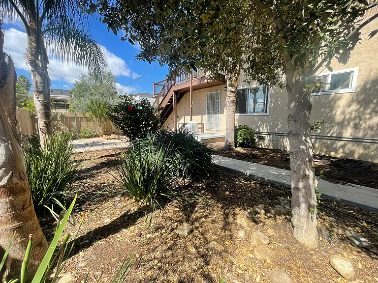 6175 Stanley Dr — Photo 10