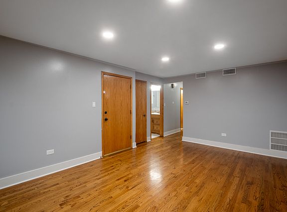 4th image of 6134 S Archer Ave #1