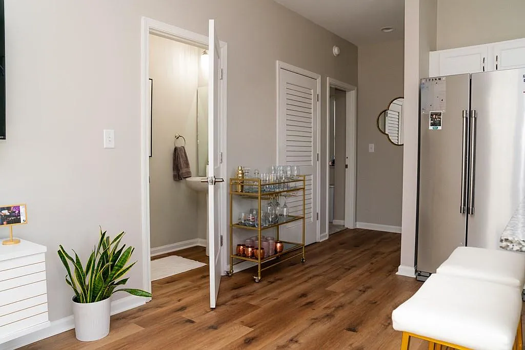 716 Ironwood Lane - 1 — Photo 4