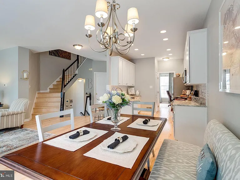 6485 Sutcliffe Dr — Photo 19