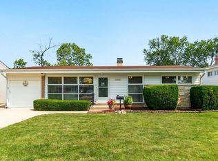 7520 Palma Ln, Morton Grove, IL 60053