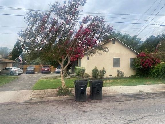 3rd image of 3958 N Genevieve St