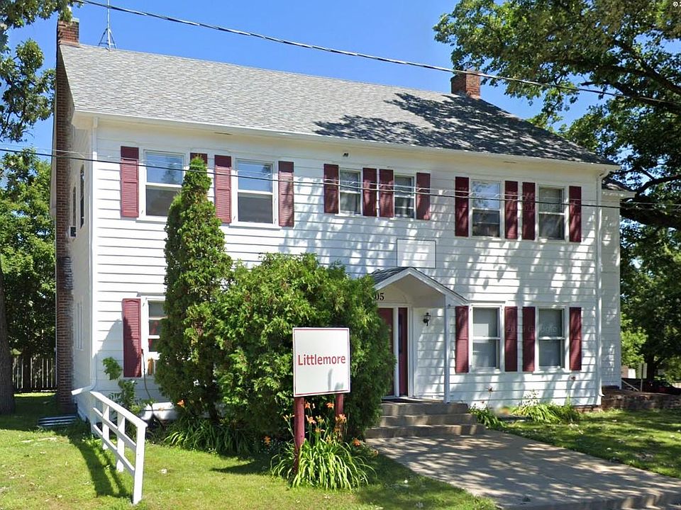 1st image of 105 4th St S #1
