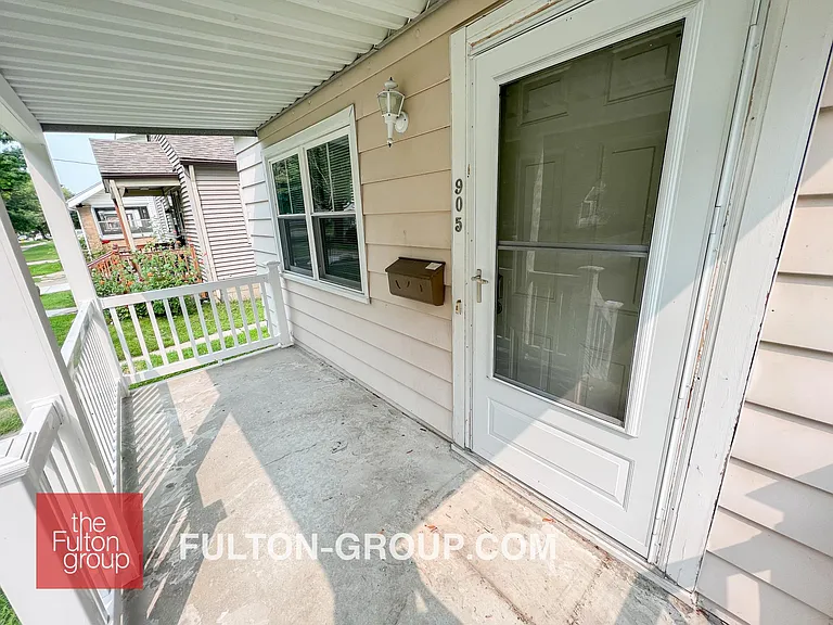 905 Veto St NW — Photo 10