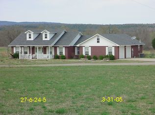 28280 Pocohontas Rd, Wister, OK 74966