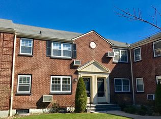 6933 213th St, Bayside, NY 11364