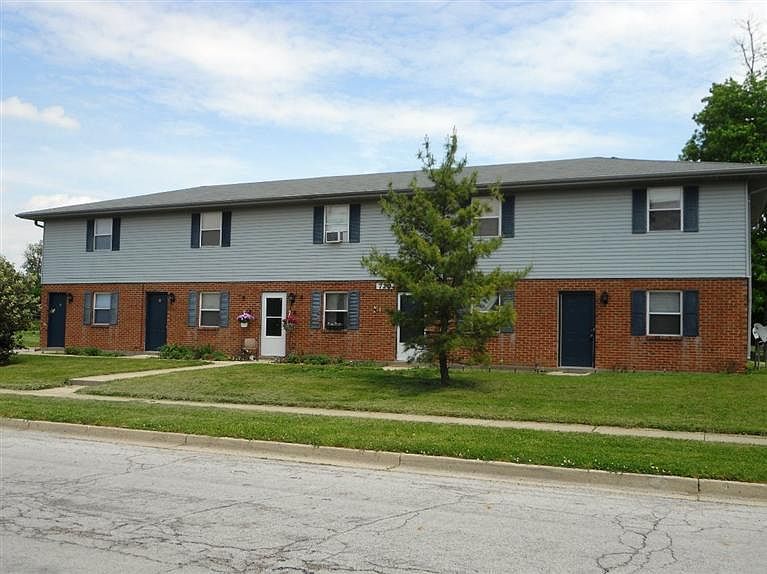 1st image of 720 Larch St