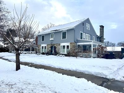 40 5th Avenue, Saratoga Springs, NY, 12866