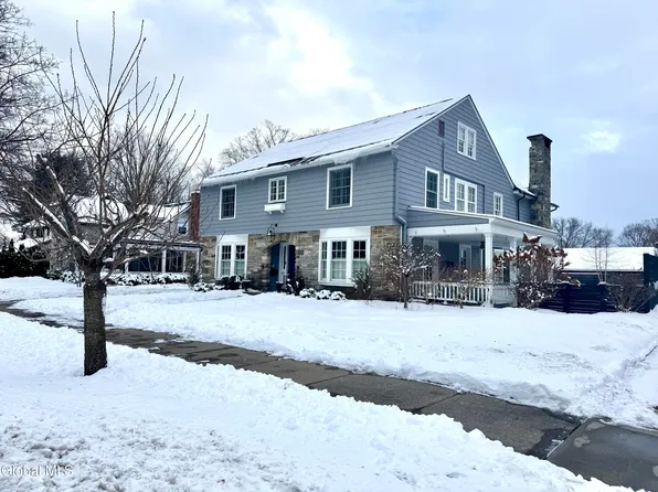 40 5th Avenue, Saratoga Springs, NY 12866