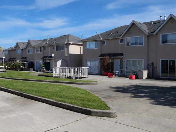 2211 No 4 Rd #204, Richmond, BC V6X 3X1