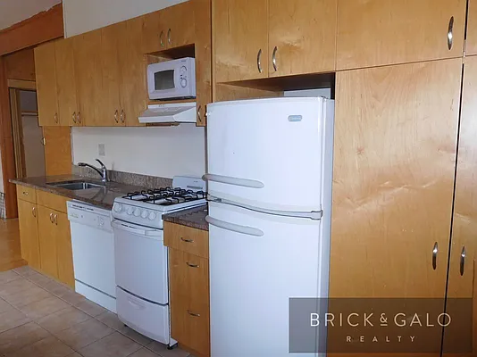 Rented by BRICK & GALO REALTY CORP | media 18