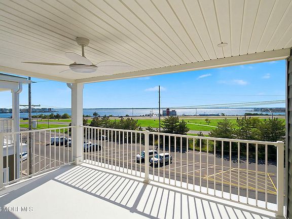 4th image of 110 Bay Boulevard #A