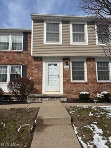 7391 Willow Run Dr, Mentor, OH, 44060
