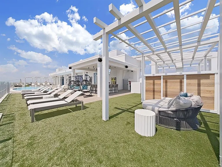 2910 W Barcelona St #604 — Photo 55