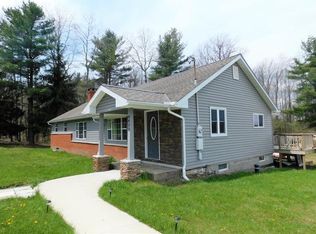 8833 Scandia Rd, Russell, PA 16345