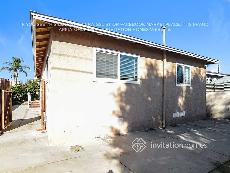 1018 W G St — Photo 3