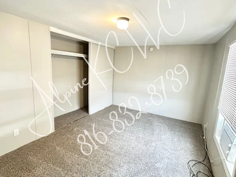 128 Countryside Ln — Photo 4