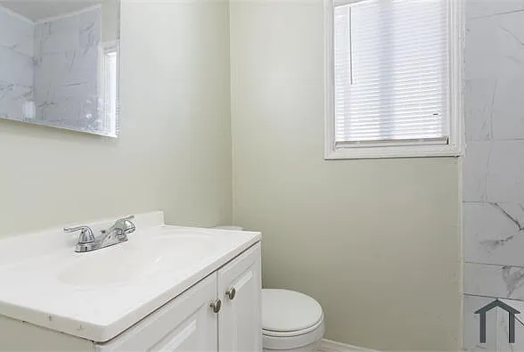 400 E Lancaster Blvd — Photo 7
