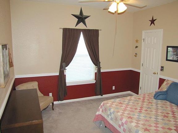 2nd image of 568 Will Smith Cir