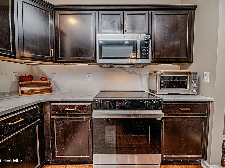 113 Sedgewood Ct — Photo 14