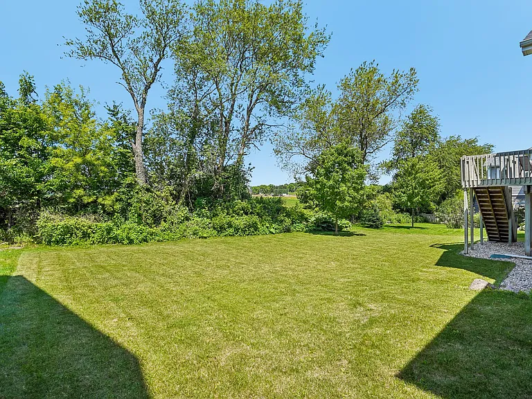236 Sunshine Ln — Photo 50
