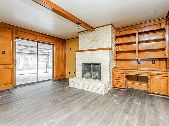 3rd image of 646 Flamingo Way