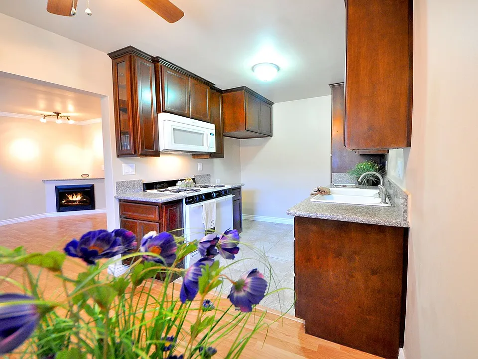 5219-5223 Tyler Ave