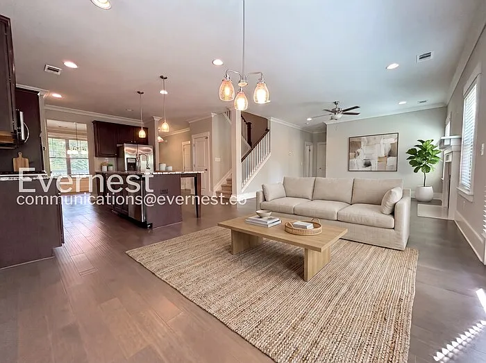6010 Winding Lakes Dr — Photo 2