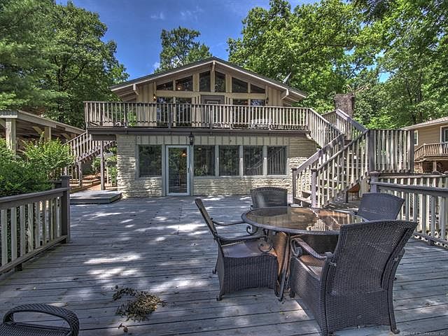 1st image of 382 Lakeside Dr